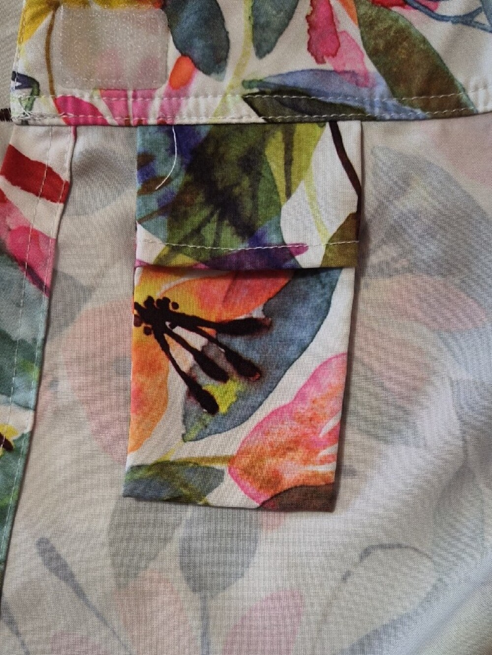 Ripskirt Hawaii-Floral Watercolor Mini Skirt in Multicolor - Picture 3 of 3